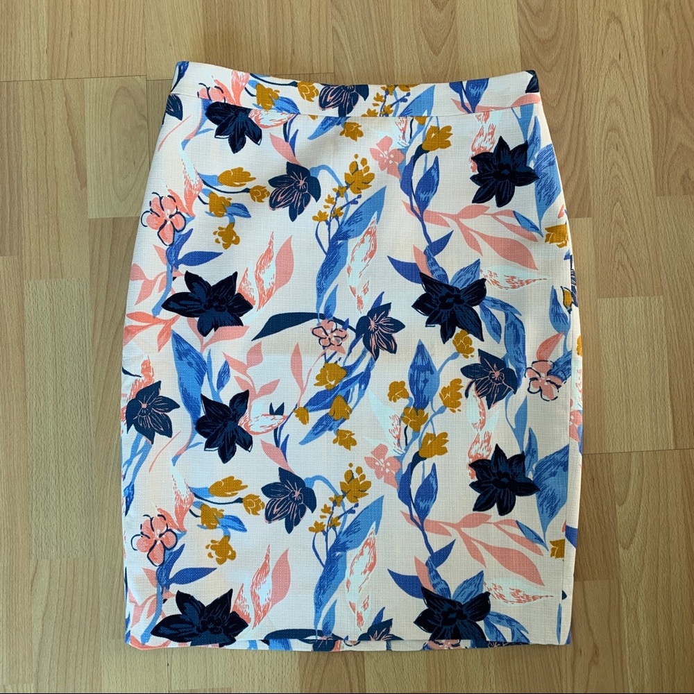 NWT: J. Crew Floral Pencil Skirt